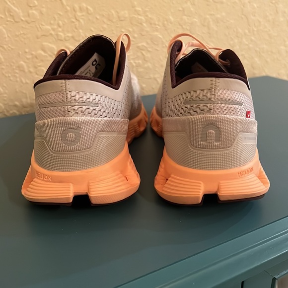 On Cloud Tec 9.5 women’s sneakers - Picture 4 of 8